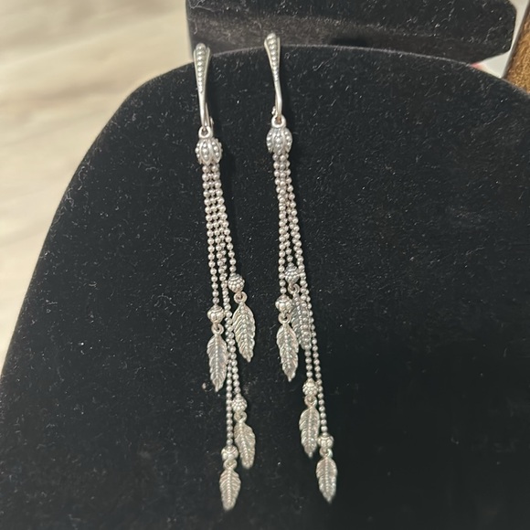 Lagos long chain dangling leaf earrings for pierced ears - Picture 5 of 8